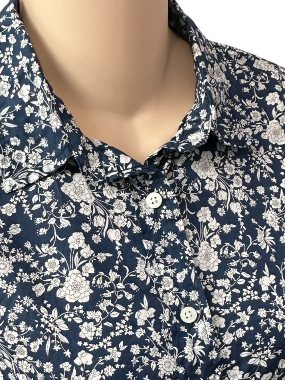 J. Crew x Liberty Art London Ladies Blue Floral Ditzy Button Down Blouse sz 4 - Picture 4 of 8